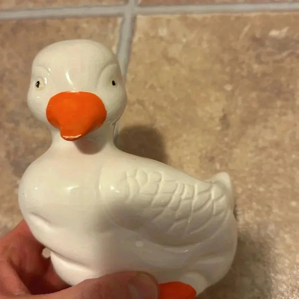 VINTAGE white ceramic duck goose bird planter accent trinket dish made in Taiwan - Picture 9 of 11